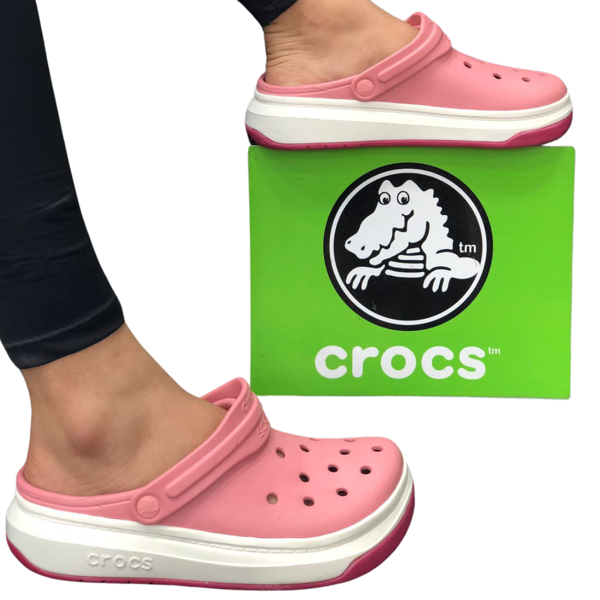 Comprar Crocs Full Force Mujer: Comodidad y Estilo en Cada Paso. ¿Estás buscando comprar Crocs Full Force mujer? En Onlineshoppingcenterg te ofrecemos las mejores opciones para que combines confort y diseño en tu calzado diario. Descubre por qué las Crocs Full Force son una elección perfecta y encuentra el modelo ideal para ti.  ¿Por qué elegir las Crocs Full Force mujer? Las Crocs Full Force mujer destacan por su diseño innovador, comodidad incomparable y versatilidad. Son ideales tanto para usar en casa como para salidas casuales. Algunas de las razones principales para elegirlas incluyen:  Comodidad inigualable: Fabricadas con materiales ligeros y duraderos que se adaptan perfectamente a tus pies. Diseño moderno: Disponibles en colores vibrantes como las Crocs Full Force rosadas y opciones clásicas como las Crocs Full Force blancas. Fáciles de combinar: Ya sea con ropa deportiva o casual, siempre lucirás increíble. Opciones más populares de Crocs Full Force mujer En Onlineshoppingcenterg, contamos con una amplia selección de Crocs Full Force mujer. Aquí te mostramos algunos de los modelos más demandados:  1. Crocs Full Force blancas El diseño más clásico y versátil, perfecto para quienes buscan un estilo minimalista y limpio. Palabras clave relacionadas: Crocs Full Force blancas, Crocs Full Force precio.  2. Crocs Full Force rosadas Si te encanta destacar, estas Crocs en color rosado son ideales para ti. Su tono vibrante aporta un toque divertido a cualquier outfit. Palabras clave relacionadas: Crocs Full Force rosadas, Crocs Full Force mujer.  3. Crocs Full Force rojas Para un estilo más audaz, las Crocs Full Force rojas son una opción excelente. Combinan diseño atrevido y comodidad. Palabras clave relacionadas: Crocs Full Force rojas, Crocs Full Force mujer.  4. Crocs Full Force precio accesible Encuentra ofertas exclusivas en nuestra tienda y lleva tus Crocs al mejor precio. Palabras clave relacionadas: Crocs Full Force precio, Crocs Full Force mujer outlet.